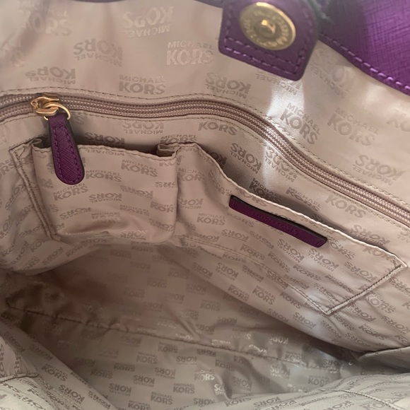 Michael Kors Purple Tote bag - Picture 3 of 3